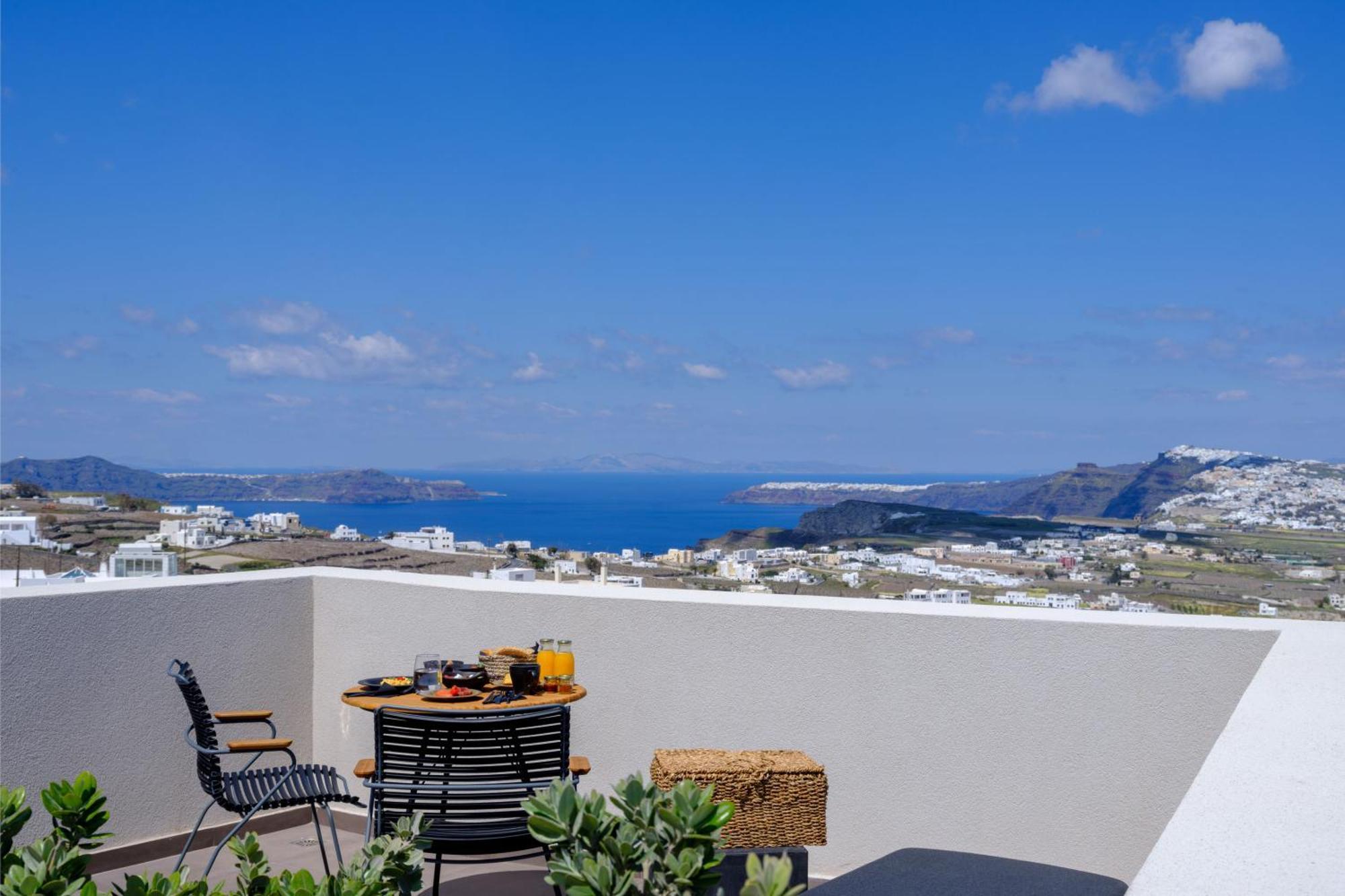 Apikia Santorini Hotel Pyrgos Kallistis Bilik gambar